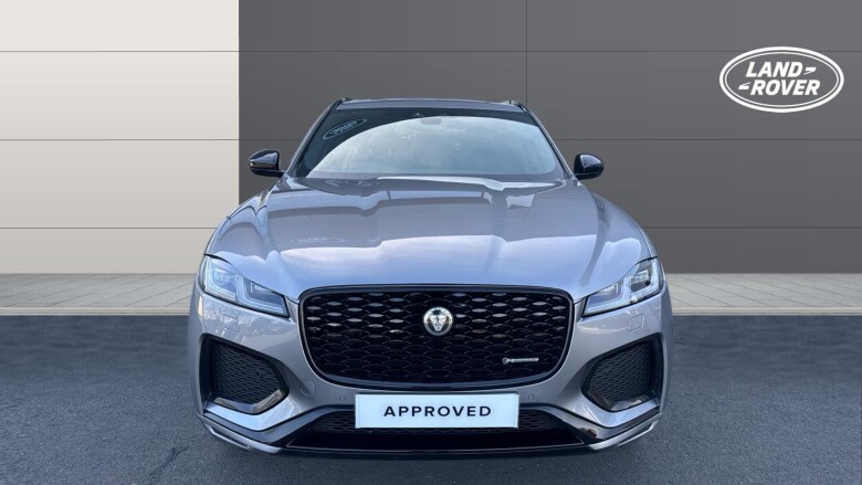Jaguar F-Pace 2.0 D200 R-Dynamic SE Black 5dr Auto AWD Diesel Estate